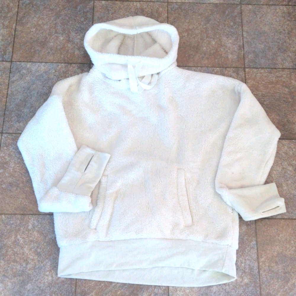 Fuzzy mondetta sweater